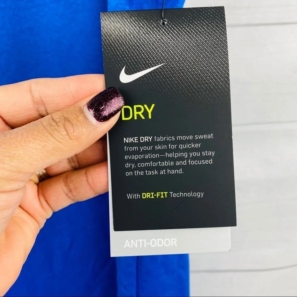 Nike | Women’s Blue Muscle Top